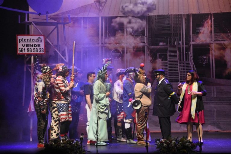 ‘Los desataos’ y ‘Asalto a la Casa Blanca’, agrupaciones ganadoras este año del Carnaval de Punta Umbría