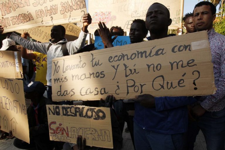 La Fundación Savia invita a Ione Belarra a conocer ‘in situ’ la realidad de los asentamientos