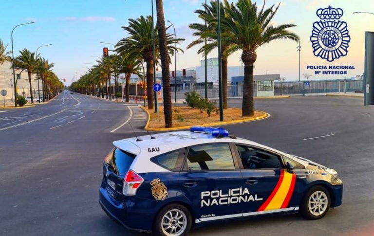Detenido en Niebla un empresario agrícola por vender contratos falsos a 80 inmigrantes y estafarles 500.000 euros