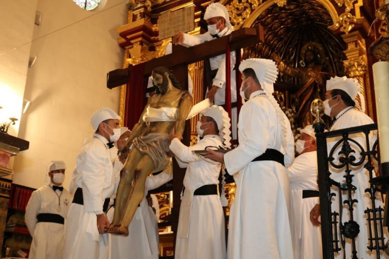 Cartaya celebra el centenario Auto del Descendimiento, un acto único en la Semana Santa andaluza
