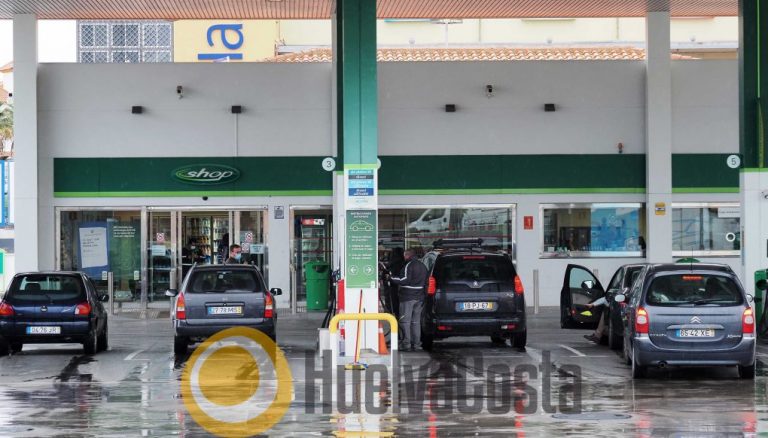 Aumenta hasta un 40% los portugueses que repostan en Ayamonte desde el inicio del descuento de los 20 céntimos