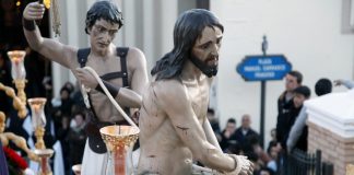 Conoce los horarios, recorridos y otros detalles de todas las cofradías en la costa occidental de Huelva