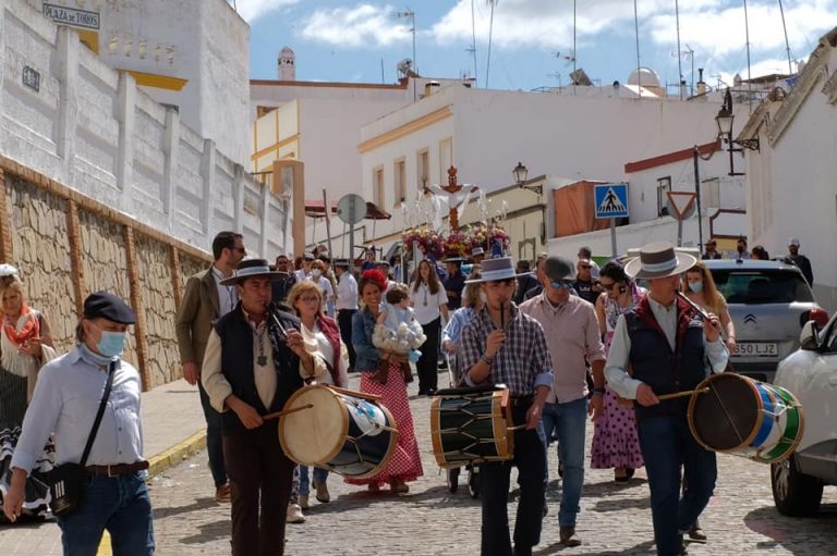 Ayamonte vive una intensa jornada de romería en honor a la Santa Cruz