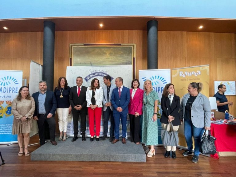 Más de 400 directores de centros escolares de toda Andalucía se dan cita en unas jornadas en Isla Cristina