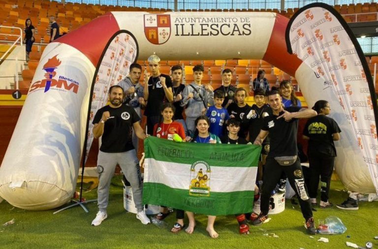 Nueva lluvia de metales para el club Kick Boxing Lepe
