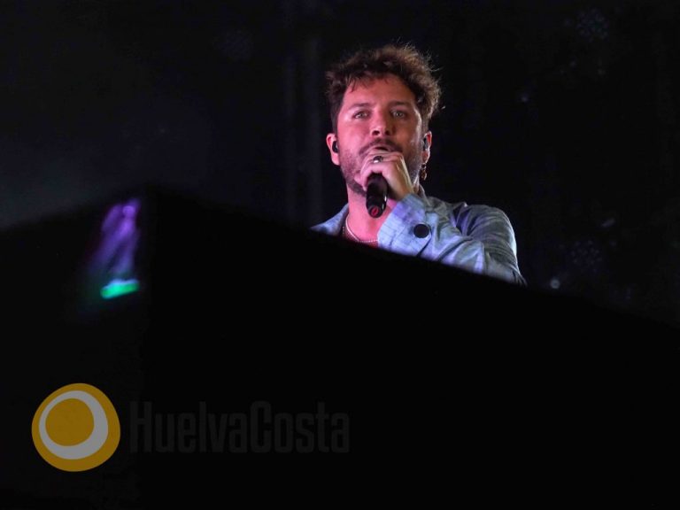 Fotogalería: Manuel Carrasco en Isla Cristina