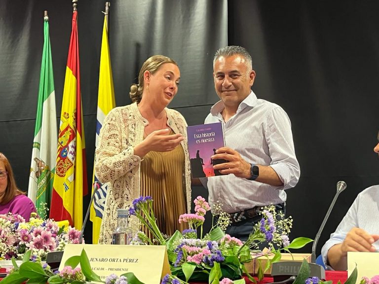 Catalina Conde presenta en Isla Cristina su trabajo ‘Esta historia es nuestra’