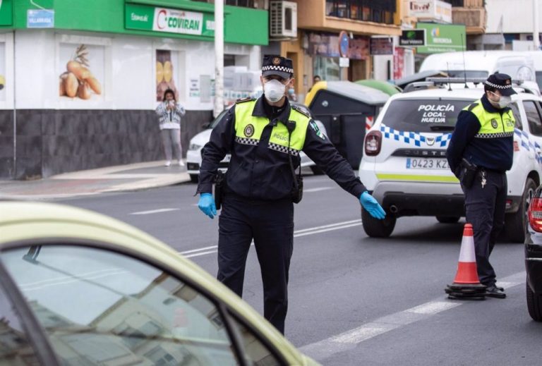Detenido en Huelva por intentar atropellar a dos policías con un vehículo sin seguro ni ITV