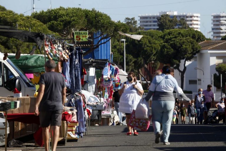 <strong>El mercadillo de Punta Umbría se celebrará por la tarde a partir del próximo lunes</strong>