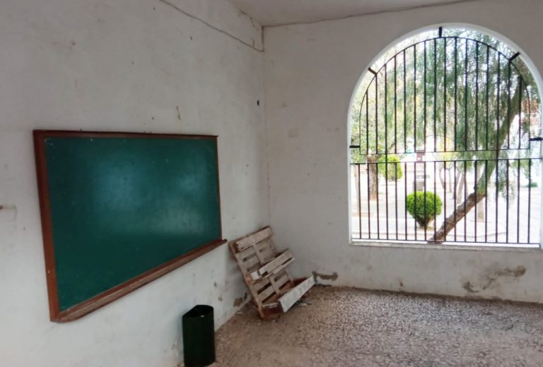 Denuncian la situación «insostenible» del IES San Blas de Aracena