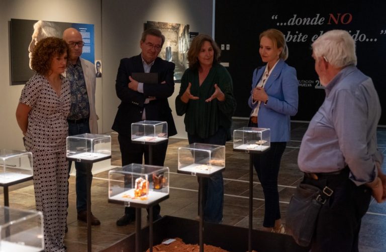Más de 1.500 personas visitan la muestra ‘Donde NO habite el olvido’, sobre la represión franquista en Huelva