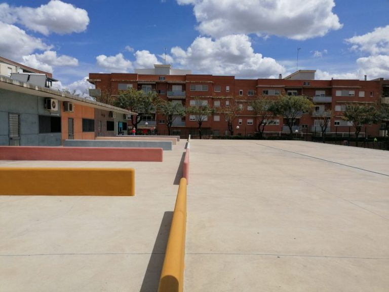 La AMPA de un colegio de Huelva pide sin éxito soluciones a las altas temperaturas que sufren los alumnos de Infantil