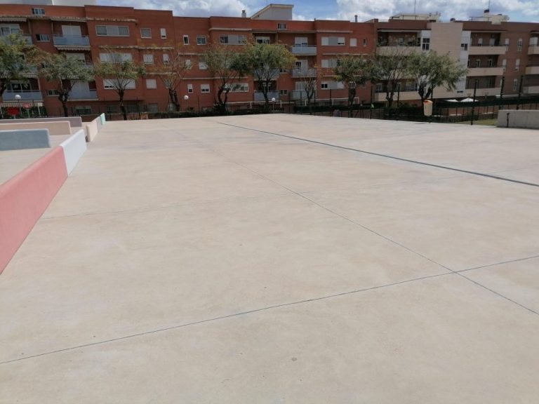 Denuncian que la ola de calor vuelve a sorprender a muchos colegios onubenses sin adaptación bioclimática