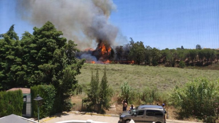 Infoca trabaja en la extinción de dos incendios en la provincia de Huelva: Aljaraque y Niebla