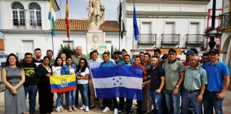 UPA apuesta por ampliar los contratos en origen tras la «exitosa experiencia» en los frutos rojos en Huelva