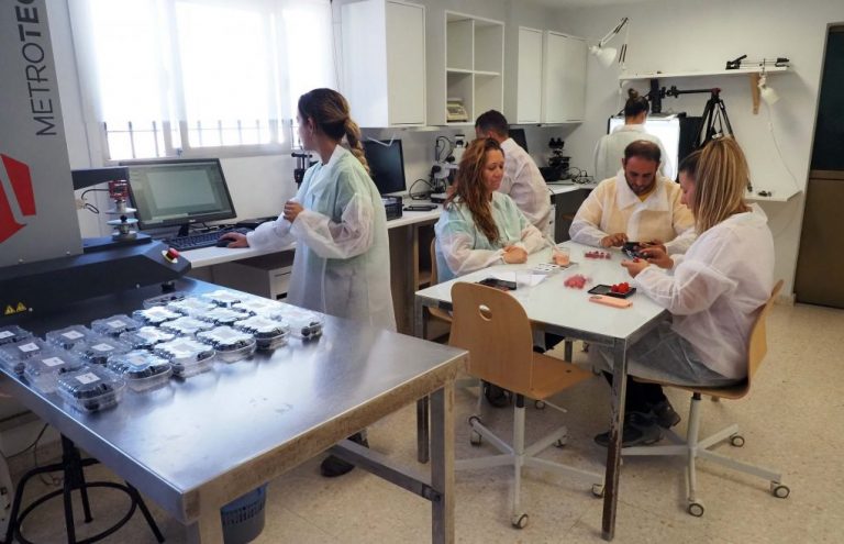 Planasa presenta nuevas variedades de fresa obtenidas en Cartaya y candidatas a liderar el mercado