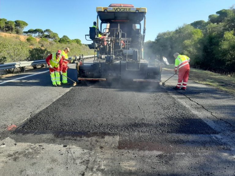El Gobierno autoriza un contrato de conservación y explotación en carreteras en Huelva por 21,6 millones