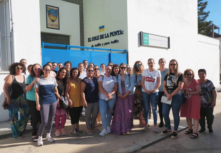 Ayamonte insta a la Junta a crear un aula para menores autistas en el colegio de Punta del Moral