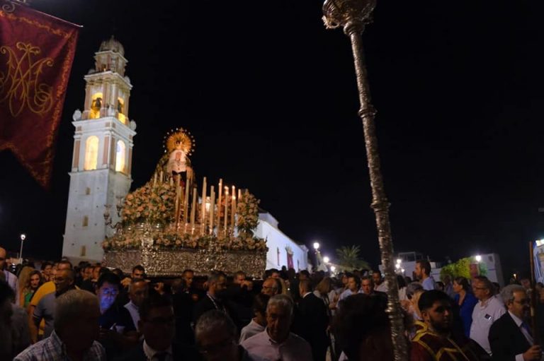 La Virgen del Socorro del barrio de la Villa de Ayamonte ya luce la medalla de la ciudad