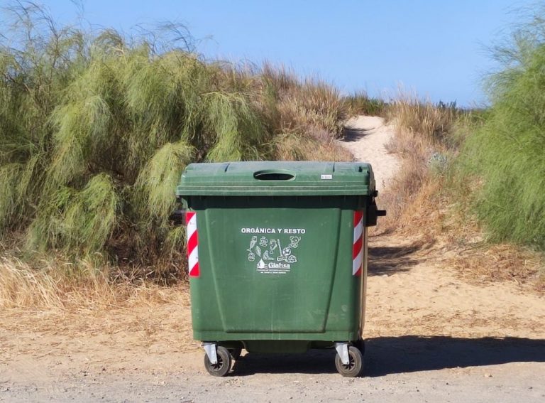Giahsa activa el refuerzo veraniego de sus servicios de recogida de residuos en las localidades costeras