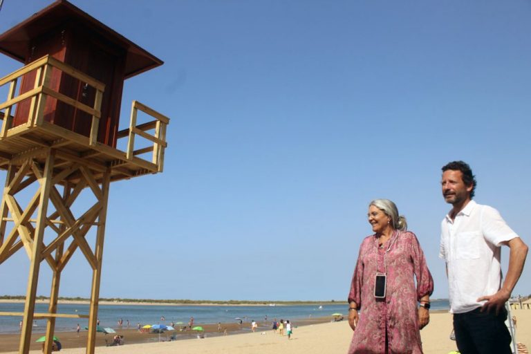 Cartaya estrena equipamiento de playas este verano