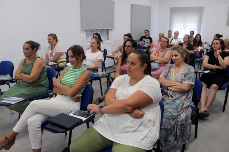 Cartaya pone en marcha un nuevo curso de formación de Ayuda a Domicilio
