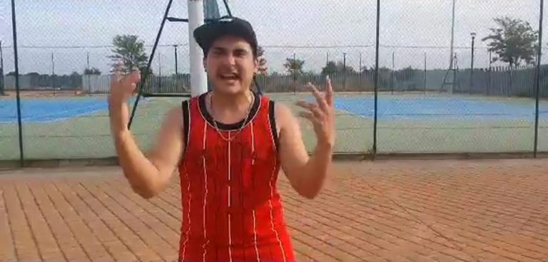 El rapero Xake Hidalgo vuelve a romper las redes, esta vez con un tema dedicado a la AD Cartaya