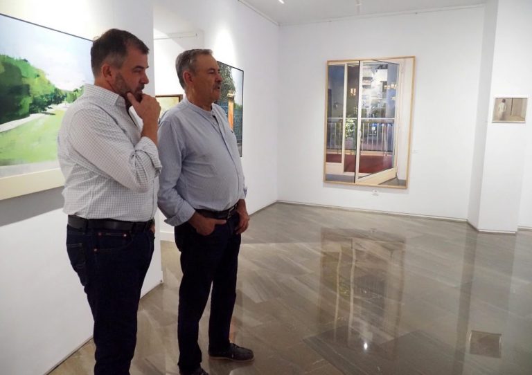 El pintor Enrique Romero Santana regresa a Lepe y pone en marcha la primera galería de arte del municipio