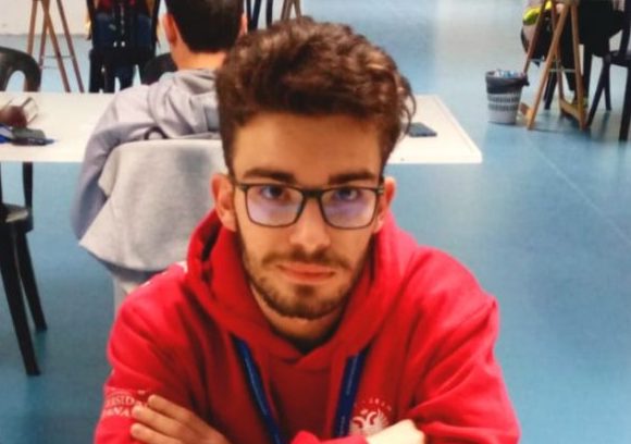 El joven lepero Manuel González gana la medalla de plata en la Olimpiada Internacional de Matemáticas 2022