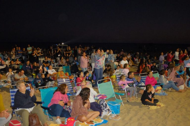 Más de 20.000 personas disfrutan del ciclo de cine de verano en las playas de Ayamonte