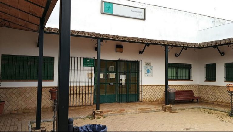 Almonte pide a la Junta un refuerzo de los servicios sanitarios en la aldea por la celebración del Rocío Chico