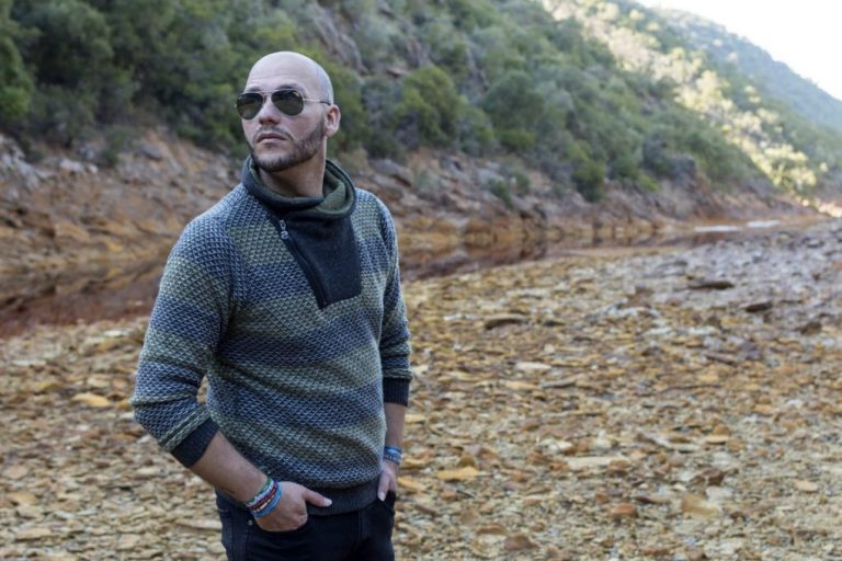 Preseleccionan al onubense de origen isleño Adrián Cobos para los Grammy Latinos 2022