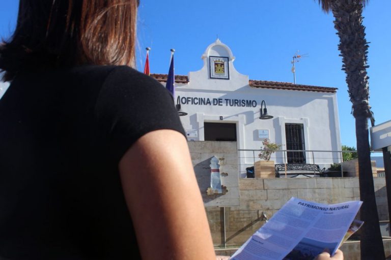 Cartaya pone en marcha un nuevo servicio de rutas turísticas ‘Free Tour’ municipal