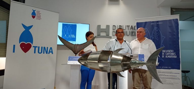 El XX Encuentro de Capitanes de Almadraba convierte a Isla Cristina en capital mundial del atún