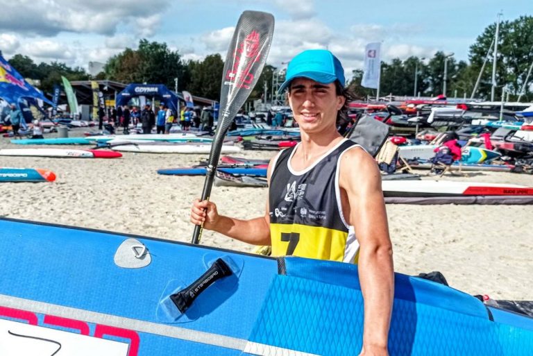 Excelente participación del isleño Augusto García en el mundial de Pádel surf con tres cuartos puestos