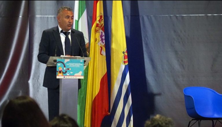 Isla Cristina busca en el turismo alternativas para diversificar la actividad pesquera 
