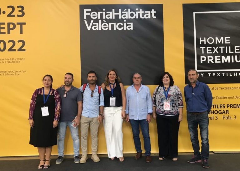 Diputación posibilita que cuatro empresas del sector del mueble de Valverde asistan a la feria Hábitat de Valencia