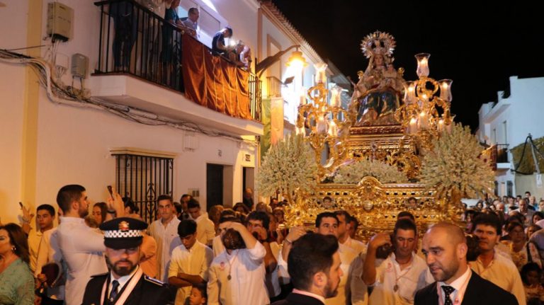 Cartaya arropa a la Virgen de Consolación en su Día Grande
