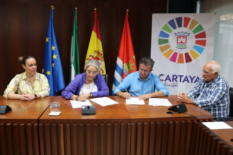 Cartaya acuerda con feriantes bajar los ‘cacharritos’ a 2 euros el miércoles de Feria, y a 2,5 el resto de días