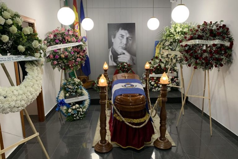 San Juan acoge hasta las diez de la noche la capilla ardiente con los restos de Jesús Quintero
