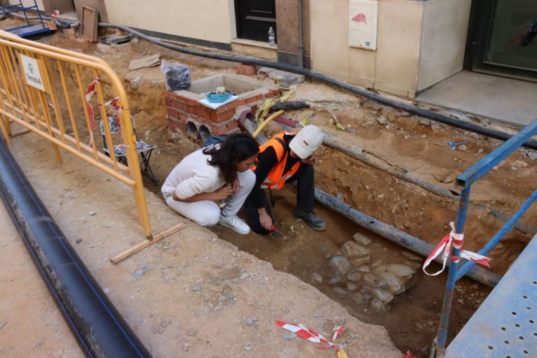 El Ayuntamiento de Huelva garantiza la «supervisión por arqueólogos» en las obras de las calles del Centro   