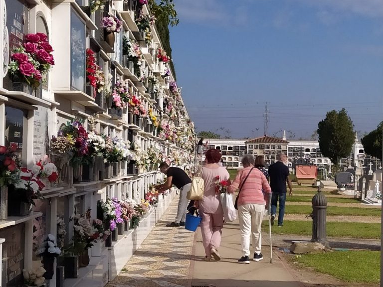 Las incineraciones en Huelva superan a los enterramientos con un total de 817 cremaciones en el último año