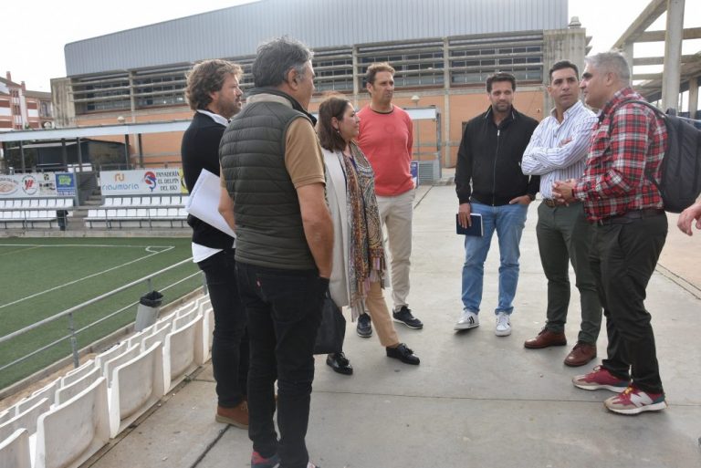 La reposición del césped artificial del complejo deportivo de de Punta Umbría comenzará antes de final de año