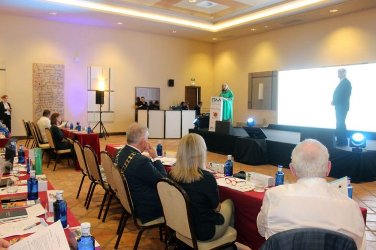 El Rompido acoge una Conferencia de la Asociación de Agencias de Viajes Irlandesas