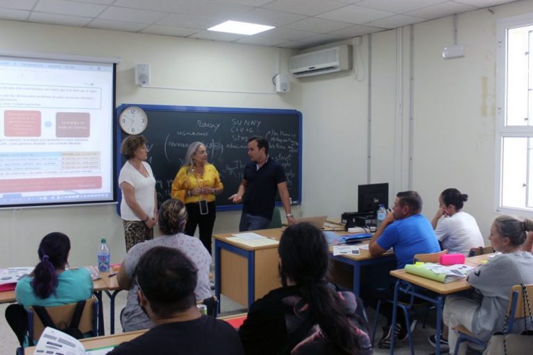 La Educación de Adultos inicia el curso en Cartaya con casi 400 alumnos en sus nuevas instalaciones