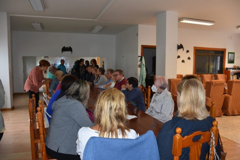 El Portil acoge un taller de memoria para mayores