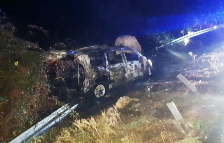Un herido en un accidente de tráfico que acaba con un vehículo calcinado en Lepe