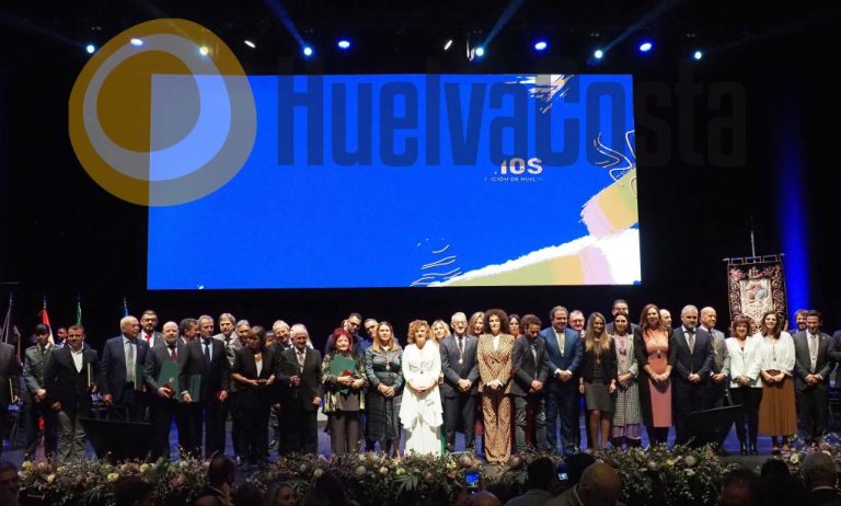 La Diputación entrega en Ayamonte las Medallas de Oro de la provincia de Huelva
