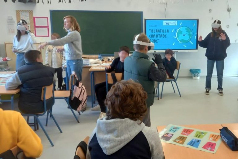 Casi un millar de escolares de Lepe e Isla Cristina descubren ‘Islantilla con otros ojos’
