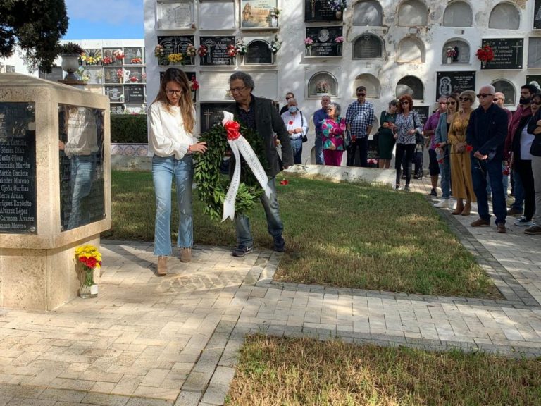 El PSOE de Ayamonte homenajea un año más a los asesinados durante la Guerra Civil